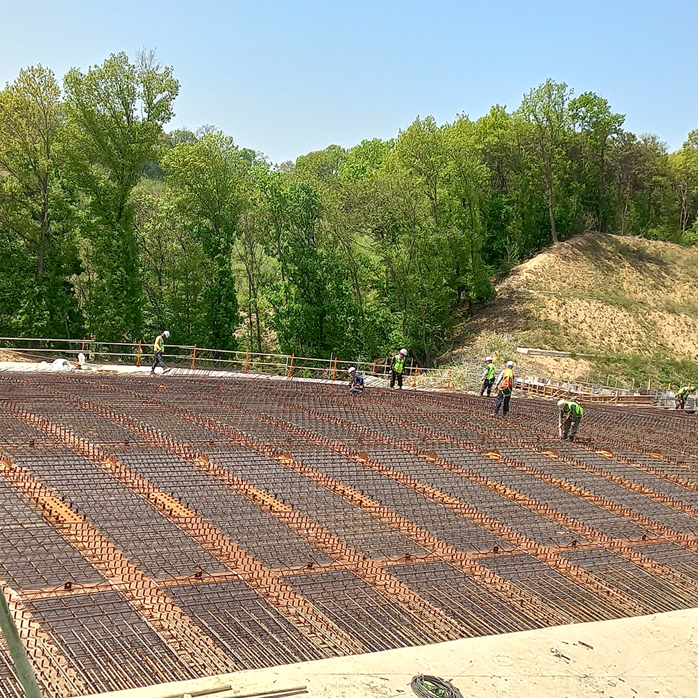 Plywood formwork for bridges